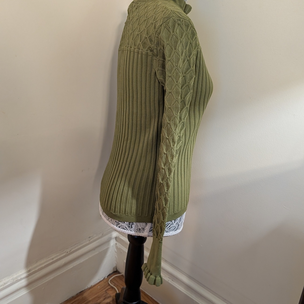 Green Ribbed Knit Sweater - Picture 8 of 10